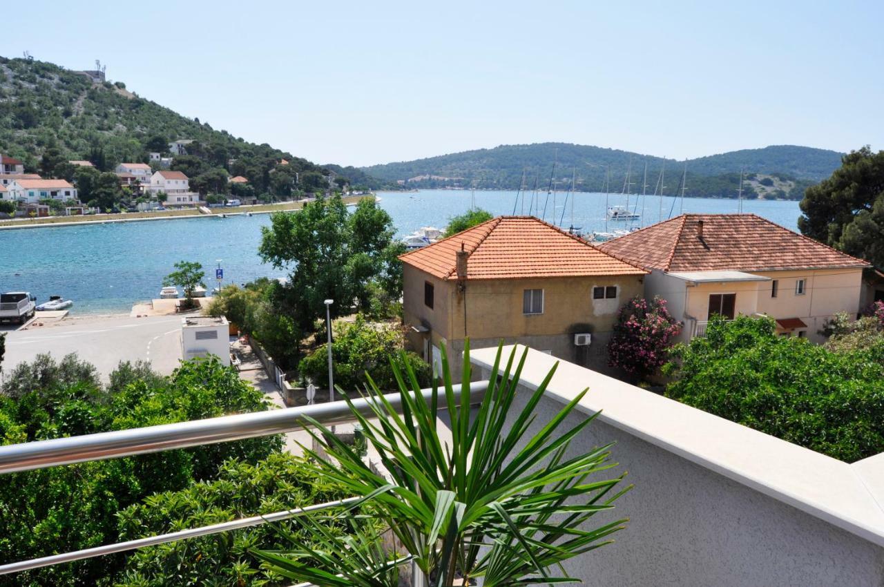 Anemos Apartman Apartamento Tisno Exterior foto